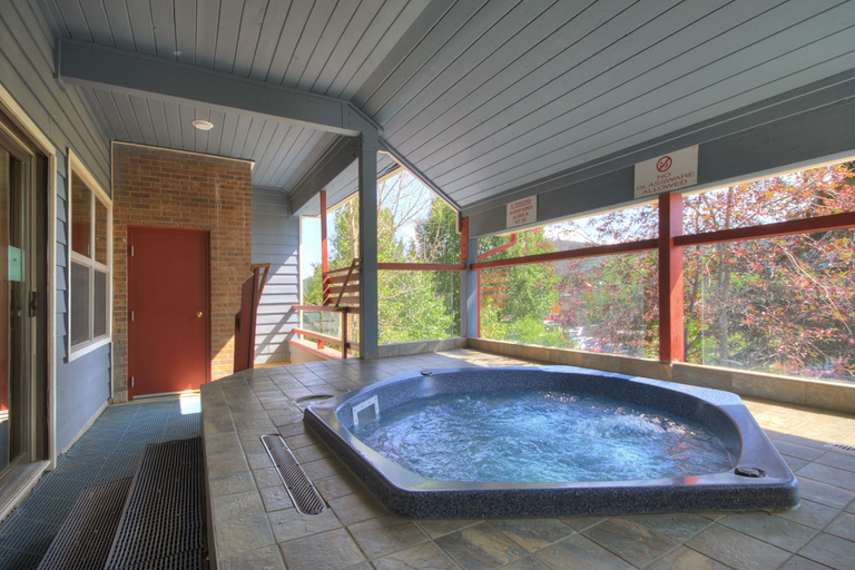 Property grounds 5, Warm + Inviting 1br Winter Escape-perfectly Located Downtown 1 Bedroom Condo by RedAwning, Summit