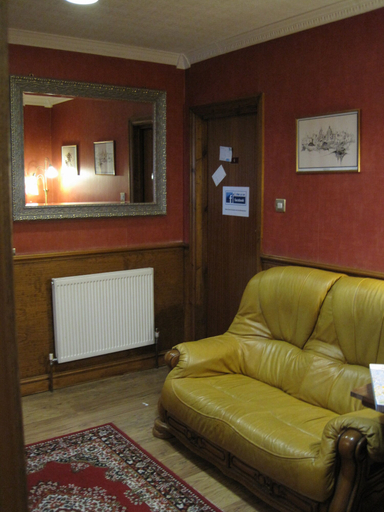 Others 5, Meridiana, London