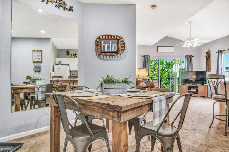Food & Drinks, Hollowed Branch Hideaway by RedAwning, Taney