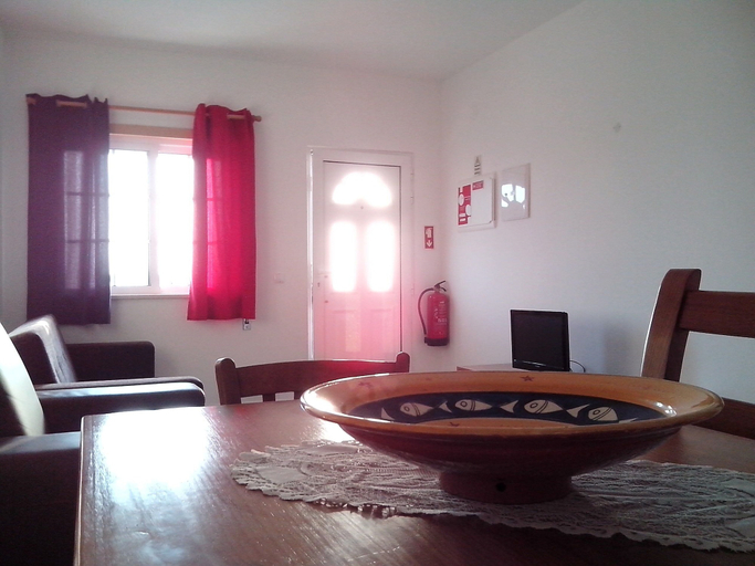 Others 5, Deluxe Apartment with 2 Rooms H - 2 Br apts, Albufeira