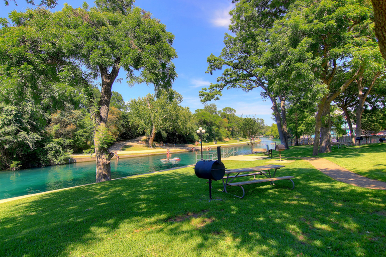 BBQ/picnic area, Riverpalooza Rrc A305 2 Bedroom Condo by RedAwning, Comal