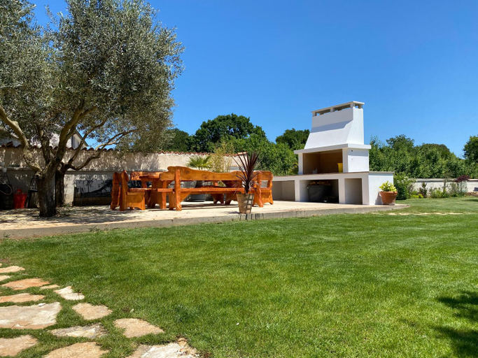 Others 5, Funcic Apartments 2 app, Pula