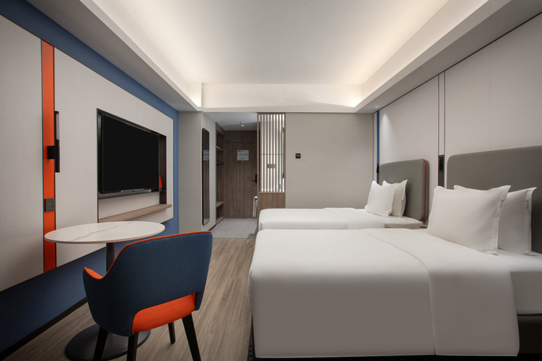 Bedroom 2, Holiday Inn Express SHANGHAI GUMEI, Shanghai