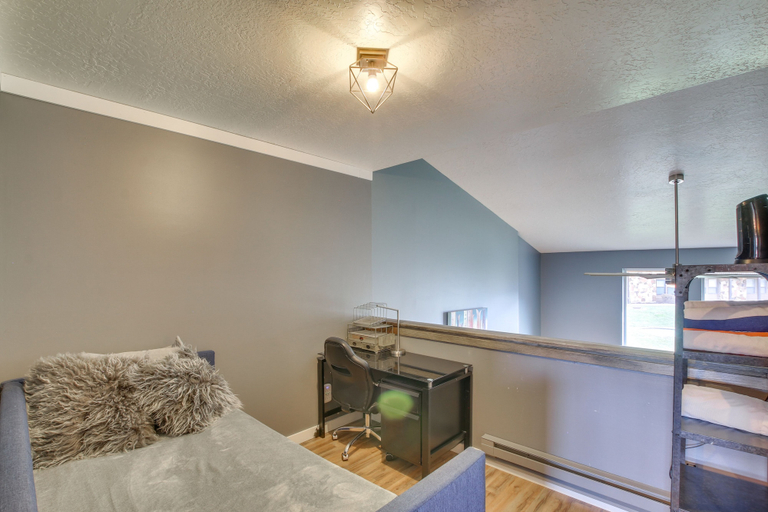 Bedroom 3, 'Altitude Adjustment' 6 Miles to Powder Mountain!, Weber