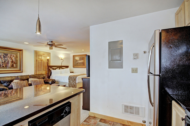 Private kitchen 5, Ski-in/ski-out Studio W/snowy Alpine Views - Walk To Main St Studio Bedroom Condo by RedAwning, Summit