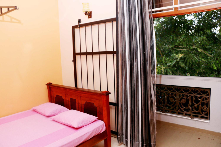 Bedroom 2, The cool nest yala hotel, Thissamaharama