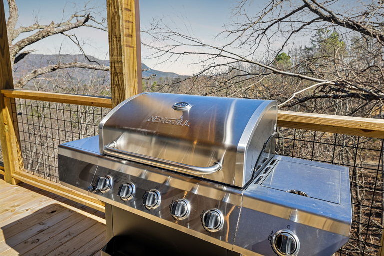 Food & Drinks, Tennessee Whiskey 3 Bedroom Cabin by RedAwning, Sevier