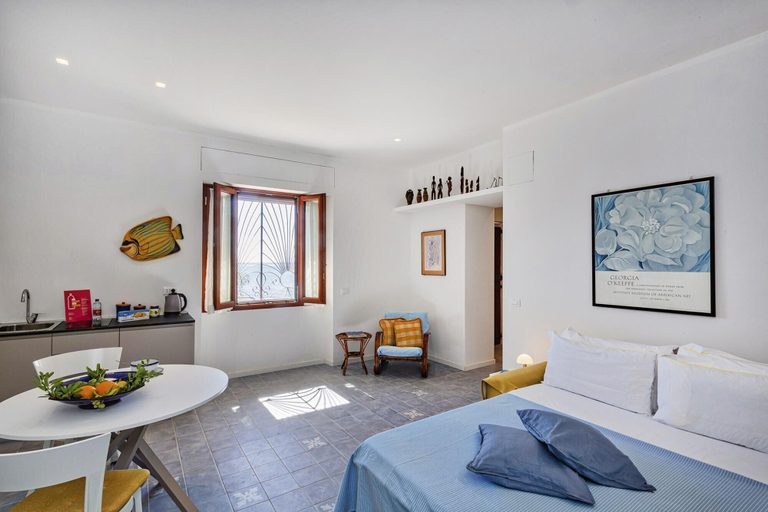 Bedroom 5, Yellow Suite a Recco by Wonderful Italy, Genova