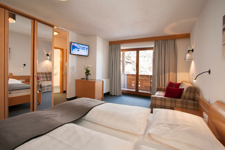 Bedroom 2, Apartmenthaus Gurglhof, Imst