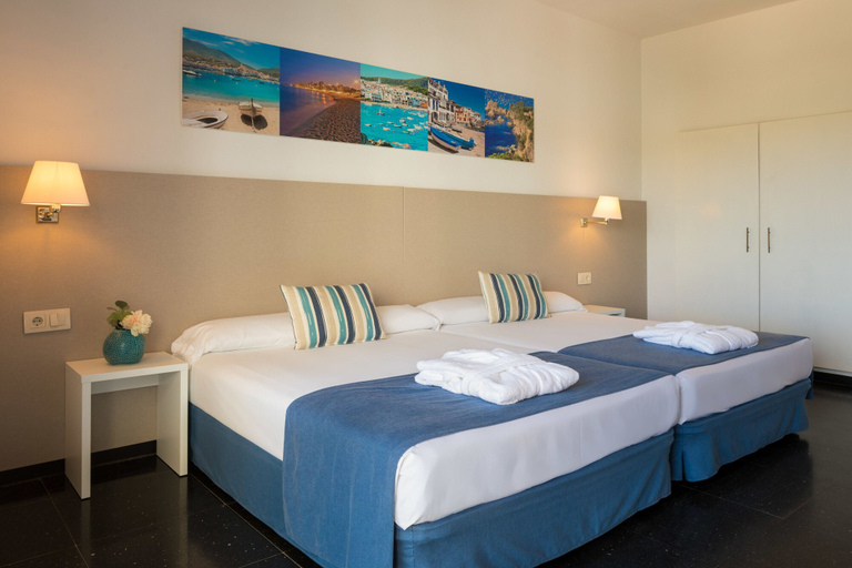 Bedroom 3, htop Caleta Palace, Girona