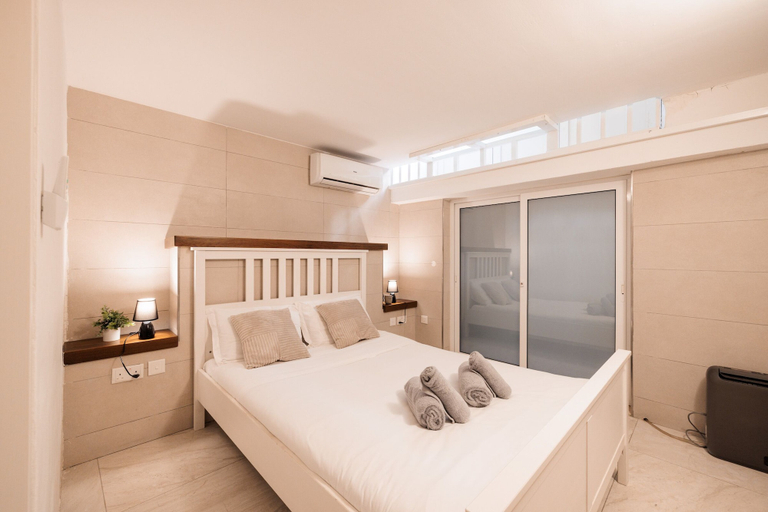 Bedroom, Minty - Sweet 1 Bedroom Apartment