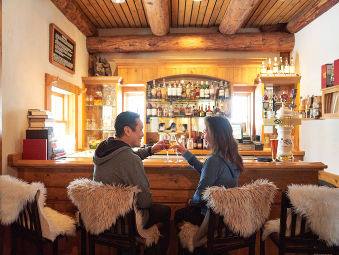 Bar (on property) 2, Springs 8848, Summit