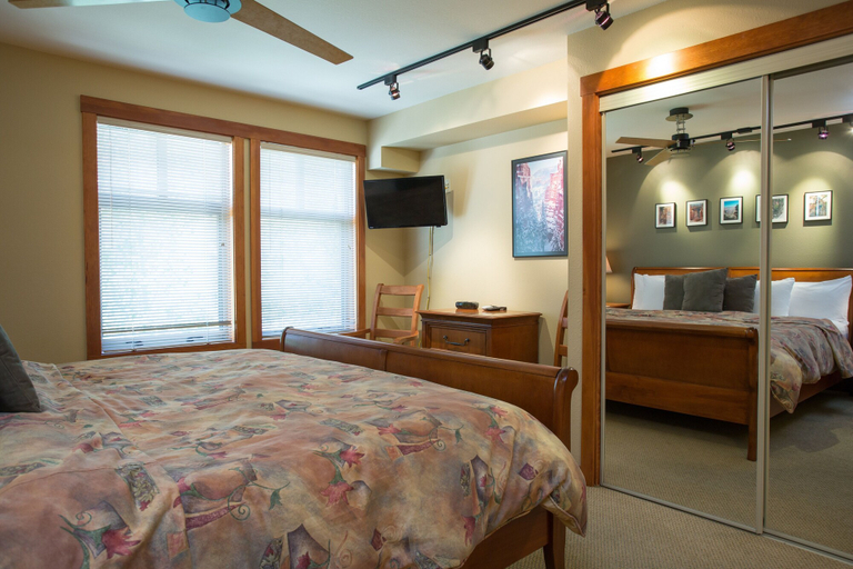 Room 4, 1214 - Two Bedroom Standard Eagle Springs West 2 Condo by RedAwning, Salt Lake
