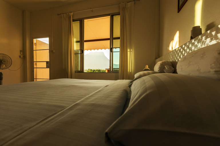 Bedroom 26