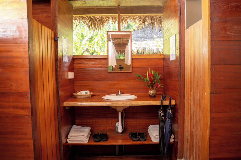 Bathroom 5, Ecolucerna Lodge Tambopata, Tambopata