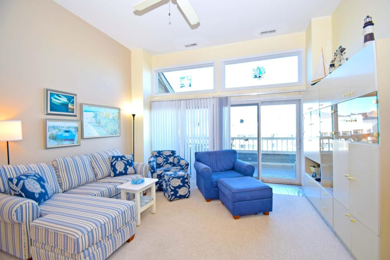 Living area 2, Seascape-heron Harbour 206-10 2 Bedroom Condo by RedAwning, Worcester