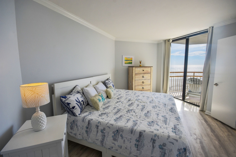 Room 5, Ocean Creek Kk-14 2 Bedroom Condo by RedAwning, Horry