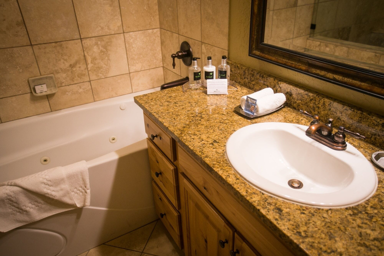 Bathroom 5, Huge Condo with Stunning Views from Oversized Deck by RedAwning, Summit