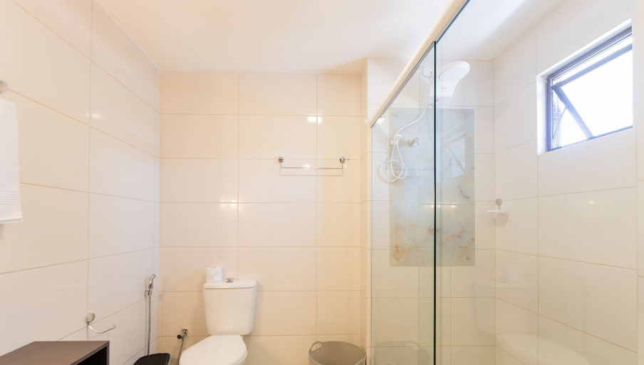 Bathroom 4, Gaudium Apart-hotel por Quarto a Vista, João Pessoa