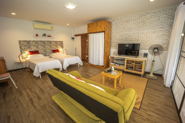 Bedroom 16
