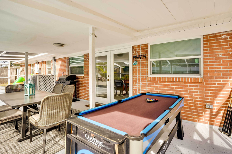 Food & Drinks 5, Pet-friendly Lakeland Escape w/ Private Pool!, Polk