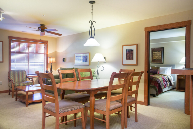 Dining 2, 1205A - One Bedroom Standard Eagle Springs West 1 Hotel Room by RedAwning, Salt Lake