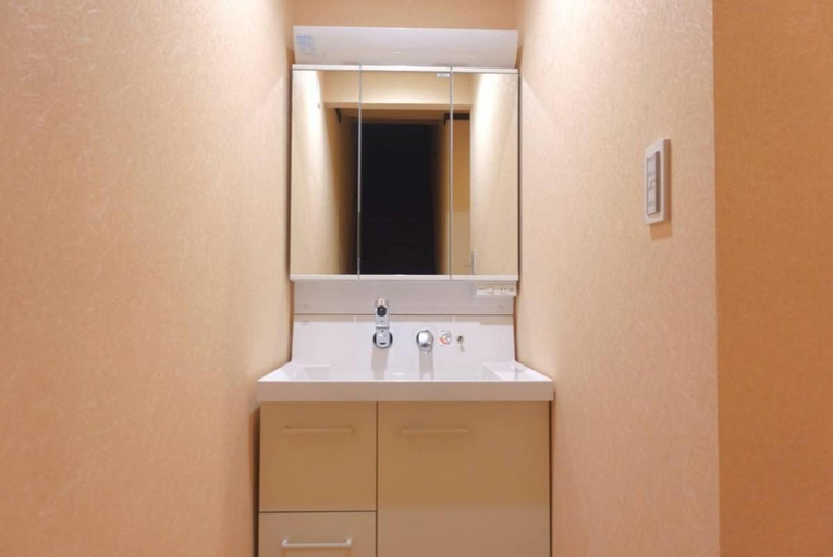 Bathroom 3, ALOHADAYS Hideaway Shared by Two, Private for One, Kyoto
