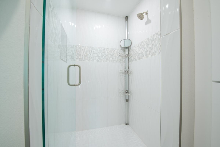 Bathroom 4, Gulf Shore Retreat managed by Beach Retreats, Manatee