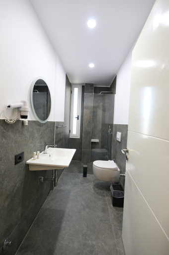Bathroom 2, HOTEL LIBERTAS, Vlorës