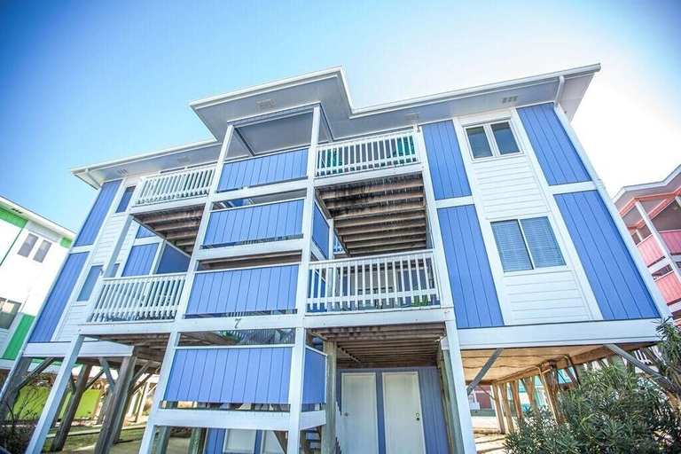 Exterior 3, Feelin' Beachy-7a 2 Bedroom Home by RedAwning, Brunswick