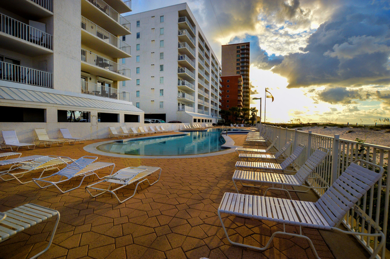 Sport & Beauty 4, Ocean House Unit 1805, Baldwin