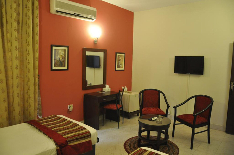 Bedroom 2, Herfa Inn Lahore, Lahore