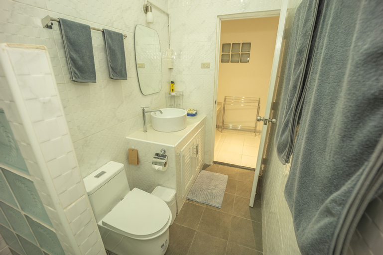 Bathroom 8