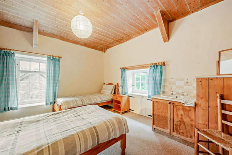Bedroom 3, Lovely 7-bed Apartment in Llandysul, Ceredigion