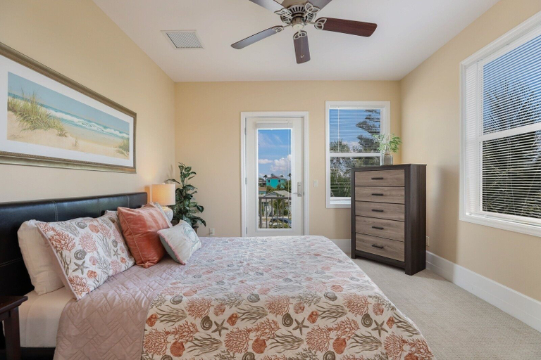 Bedroom 3, Blue Water Escape 3 Bedroom Villa by RedAwning, Manatee