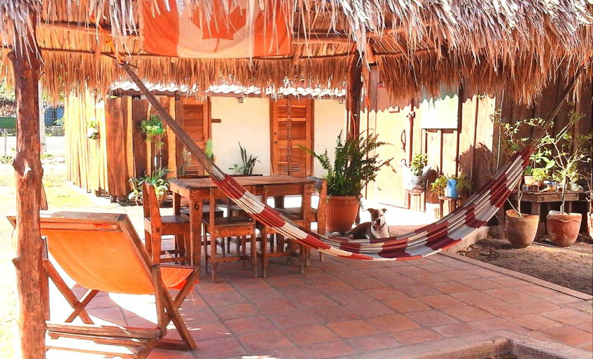 Others 4, Cabanas Rusticas, León