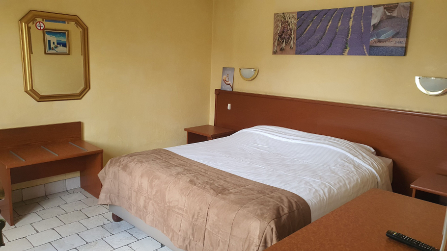 Bedroom 4, Auberge Les Arômes, Alpes-Maritimes