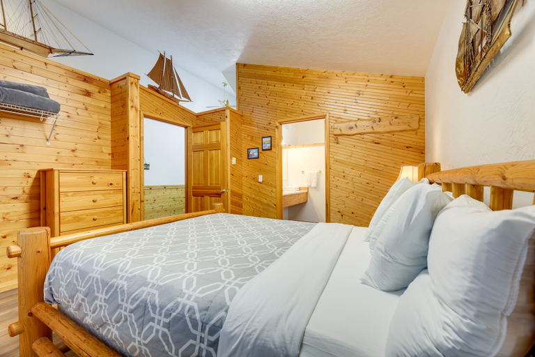 Bedroom 3, Sanderling Sea Cottages, Unit 11, Lincoln