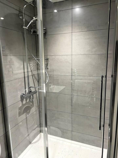 Bathroom 4, 2-bed Luxury Apartment in Birmingham City Center, Birmingham
