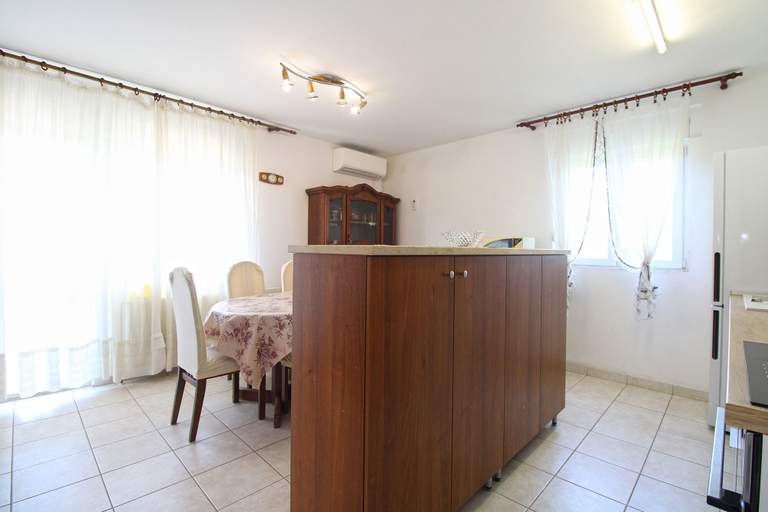 Others 4, Apartment 1198, Medulin