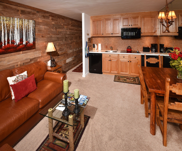 Interior, Vantage Point 209 1 Bedroom Condo by RedAwning, Eagle