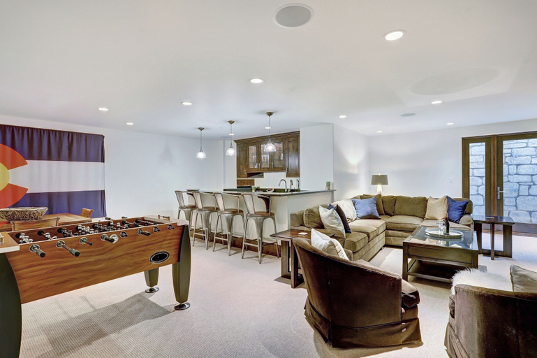 Living area 4, Luxury Mountainside 5BR Chalet in Vail Village by RedAwning, Eagle