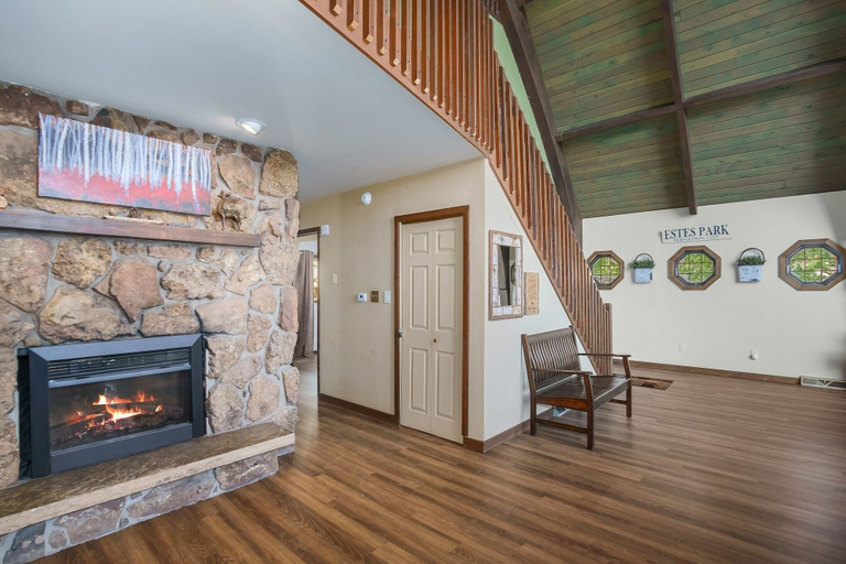 Living area 4, Sky View In The Rockies -- Ev #3473 3 Bedroom Home by RedAwning, Larimer
