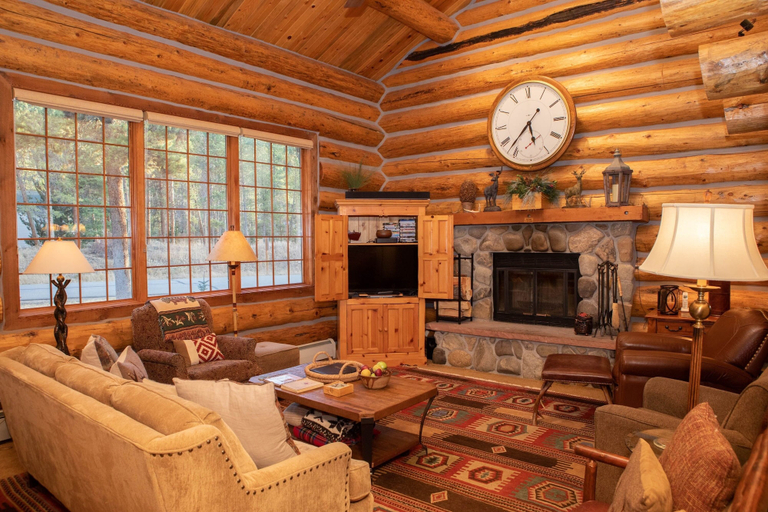 Interior 3, 13 Bear Tree Court 5 Bedroom Home by RedAwning, Summit