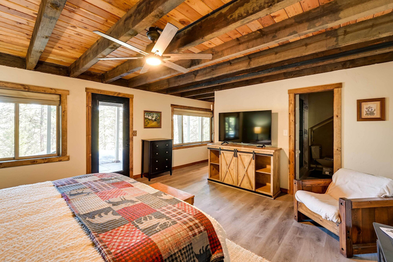 Bedroom 3, Secluded Garden Valley Cabin w/ Deck & Views!, Boise