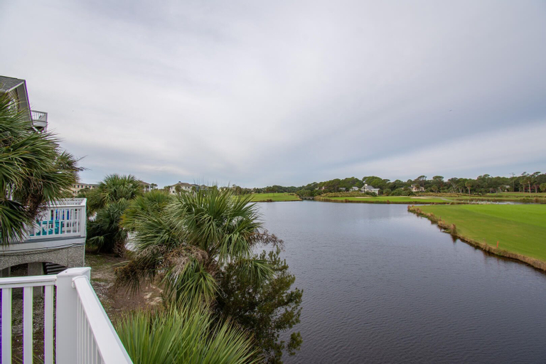 362 Ocean Point, Beaufort