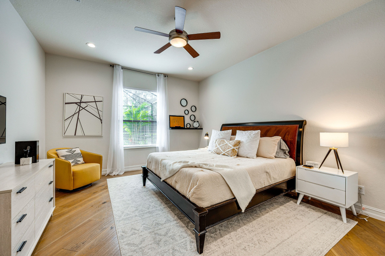 Bedroom 3, 7 Mi to Great Wolf Lodge Water Park: Luxury House, Collier