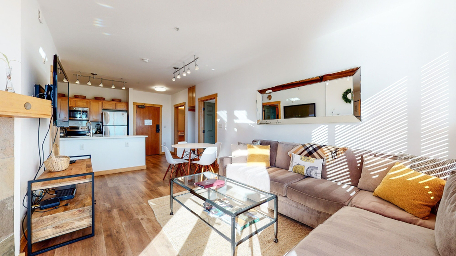Living area 4, Sunstone 109 Remodeled Condo Great Complex Amenities with Ski-In Ski-Out by RedAwning, Mono