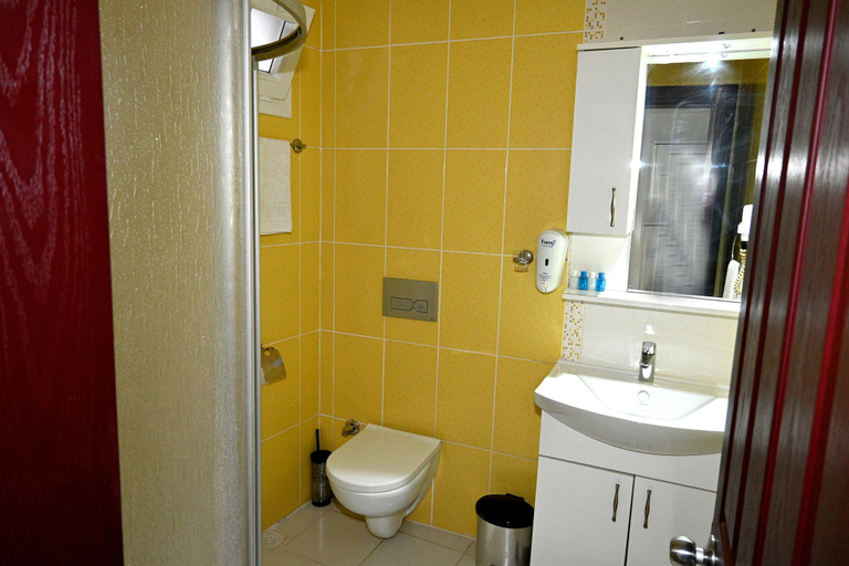 Bathroom 5, Melis Pansiyon, Bodrum