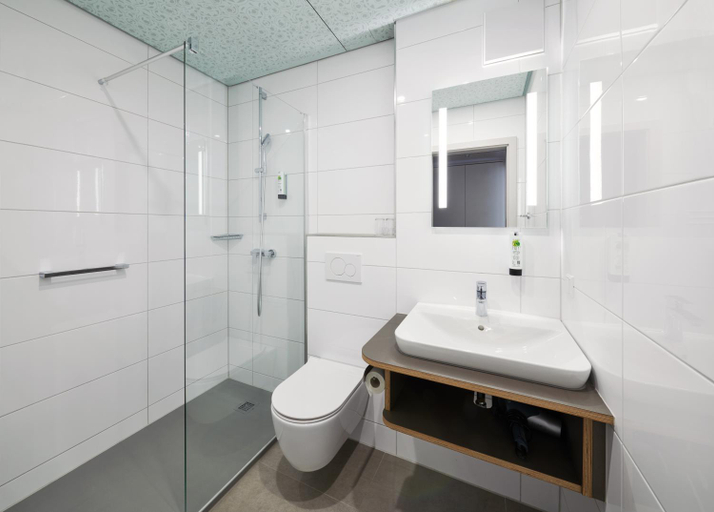 Bathroom 2, Stadthotel am Wasen, Stuttgart